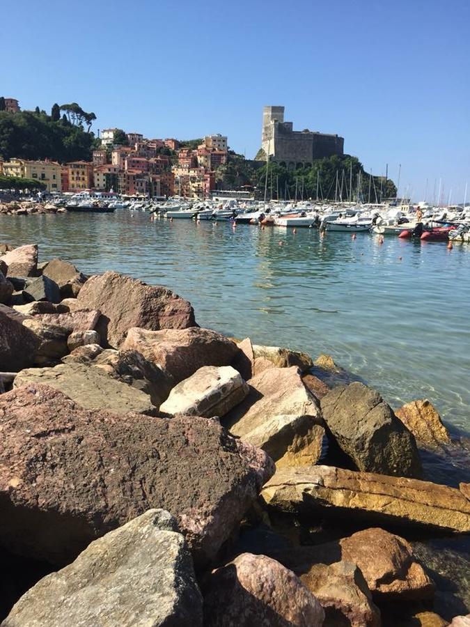 Affittacamere La Baia Di Lerici Exterior foto